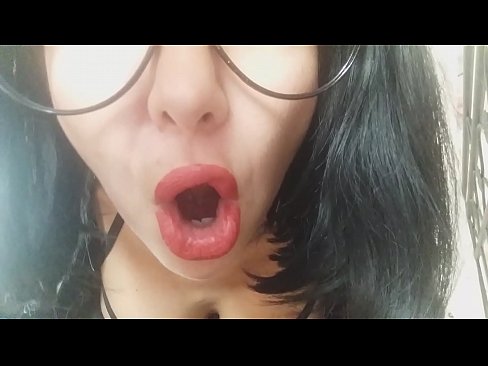 ❤️ Honey, hooyadaa anoo ah hooyadaa kuma ogolaan doonto inaad iskuul aado maanta... aad baan kuugu baahanahay... Galmo  ️❤